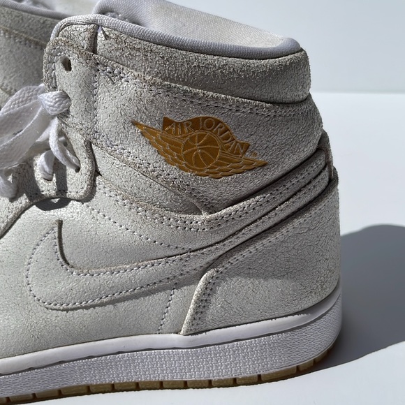 Dipped Retro Air Jordan 1 high top lustre white leather with tan toe & gold logo - Picture 5 of 10